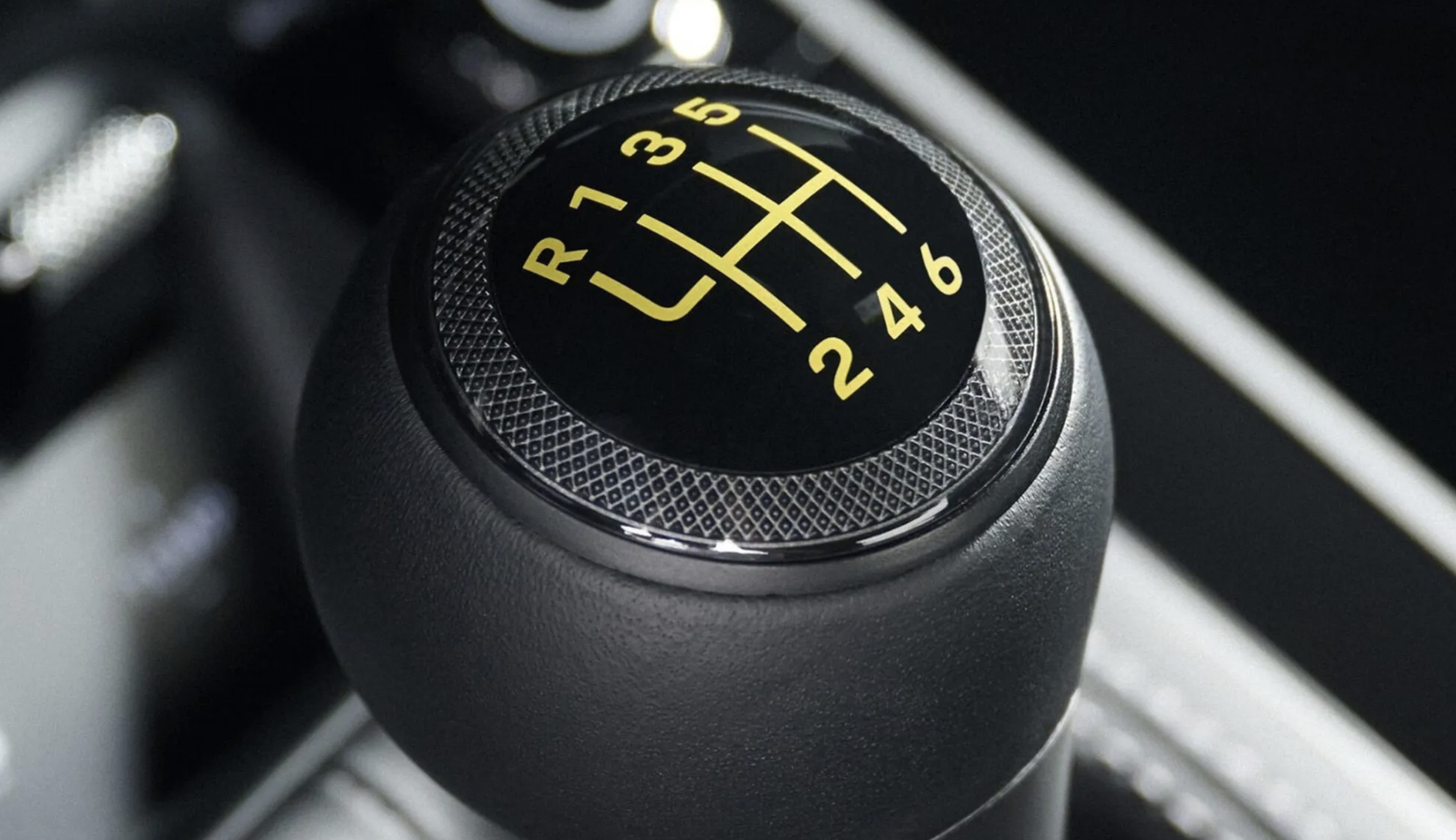 Ô tô số sàn giảm mạnh, báo hiệu 'ngày tàn' sắp đến - Ảnh 2.