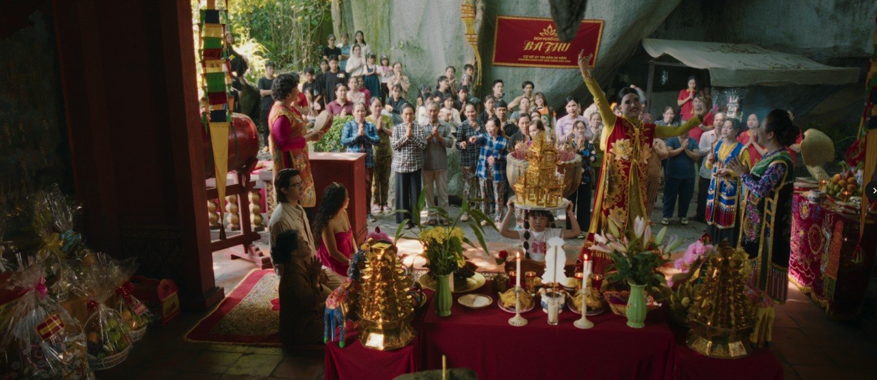 30/4 có 1 phim Việt chưa xem đã thấy cuốn: Nam chính khoe thân cực bạo, cả đời chưa từng cháy đến thế- Ảnh 3.