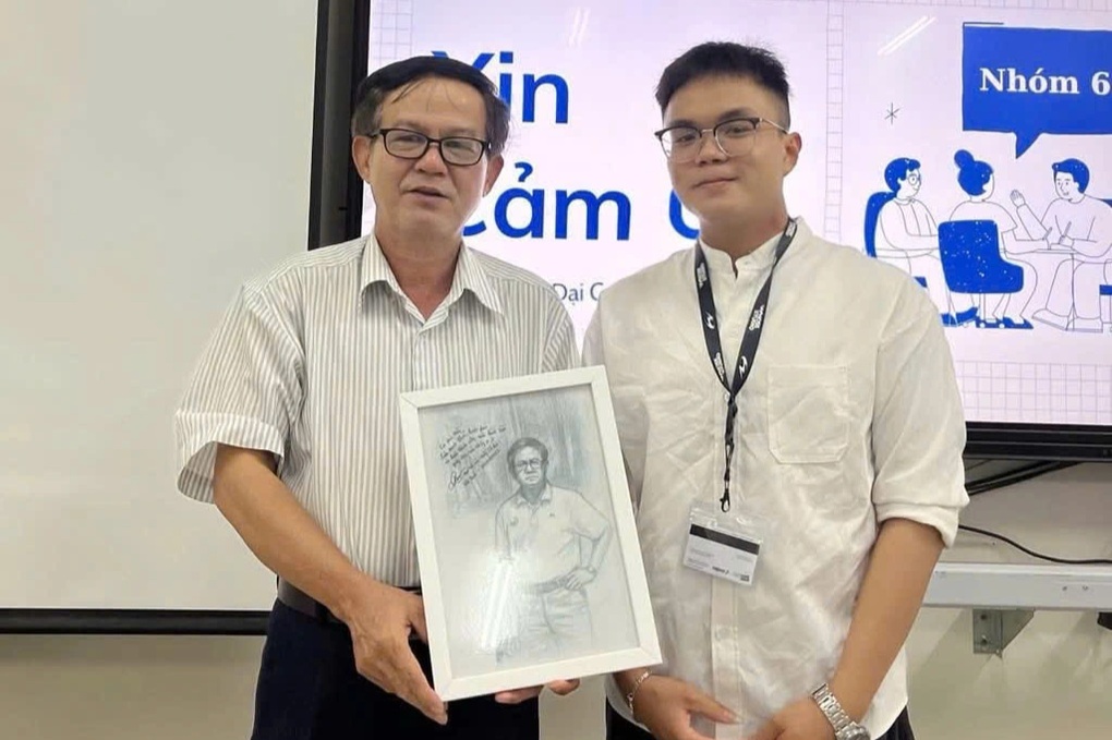 Chia sẻ thú vị của nam sinh biết 4 thứ tiếng, học năm 2 đã làm trợ giảng  - 3