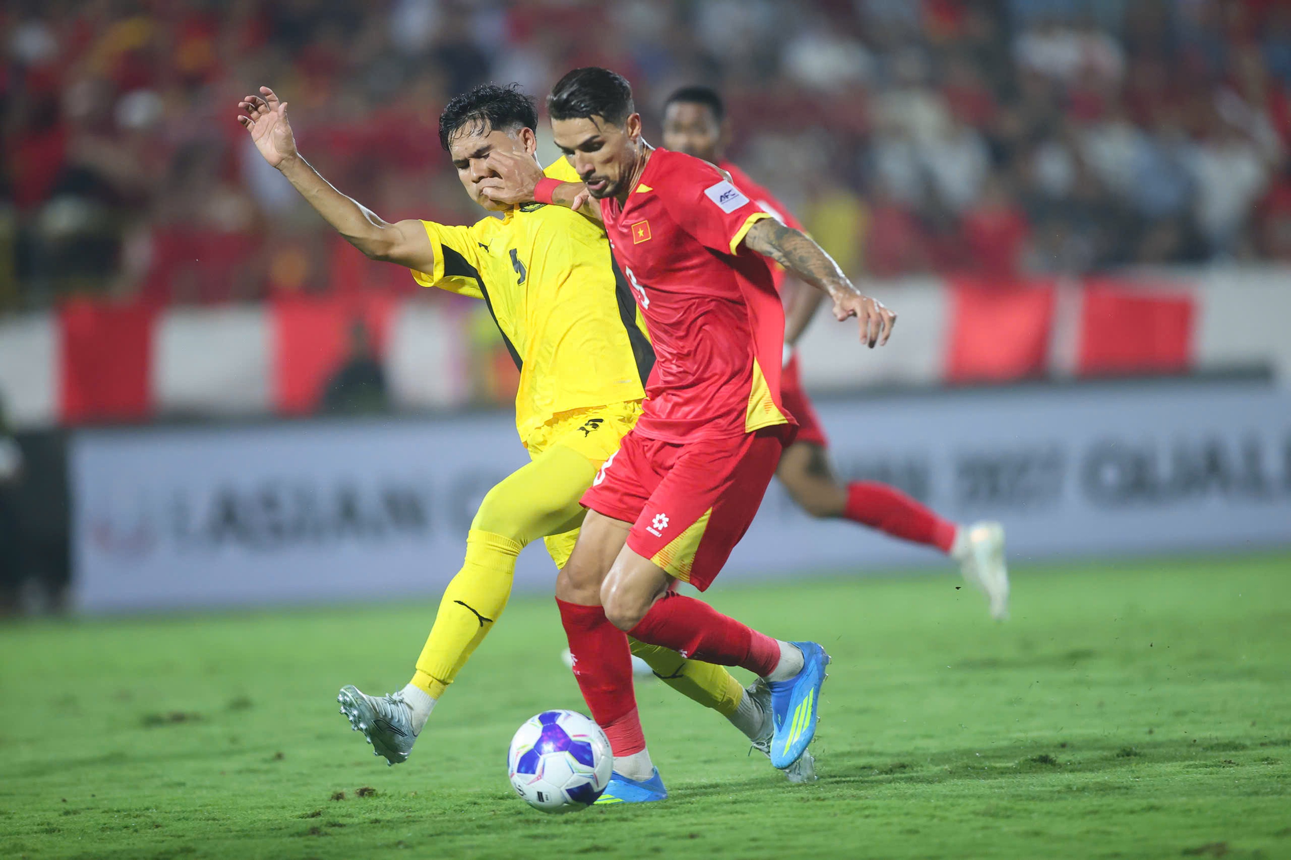 Đội tuyển Việt Nam tấn công sắc sảo và đa dạng hơn, xem đã mắt hơn!- Ảnh 2.