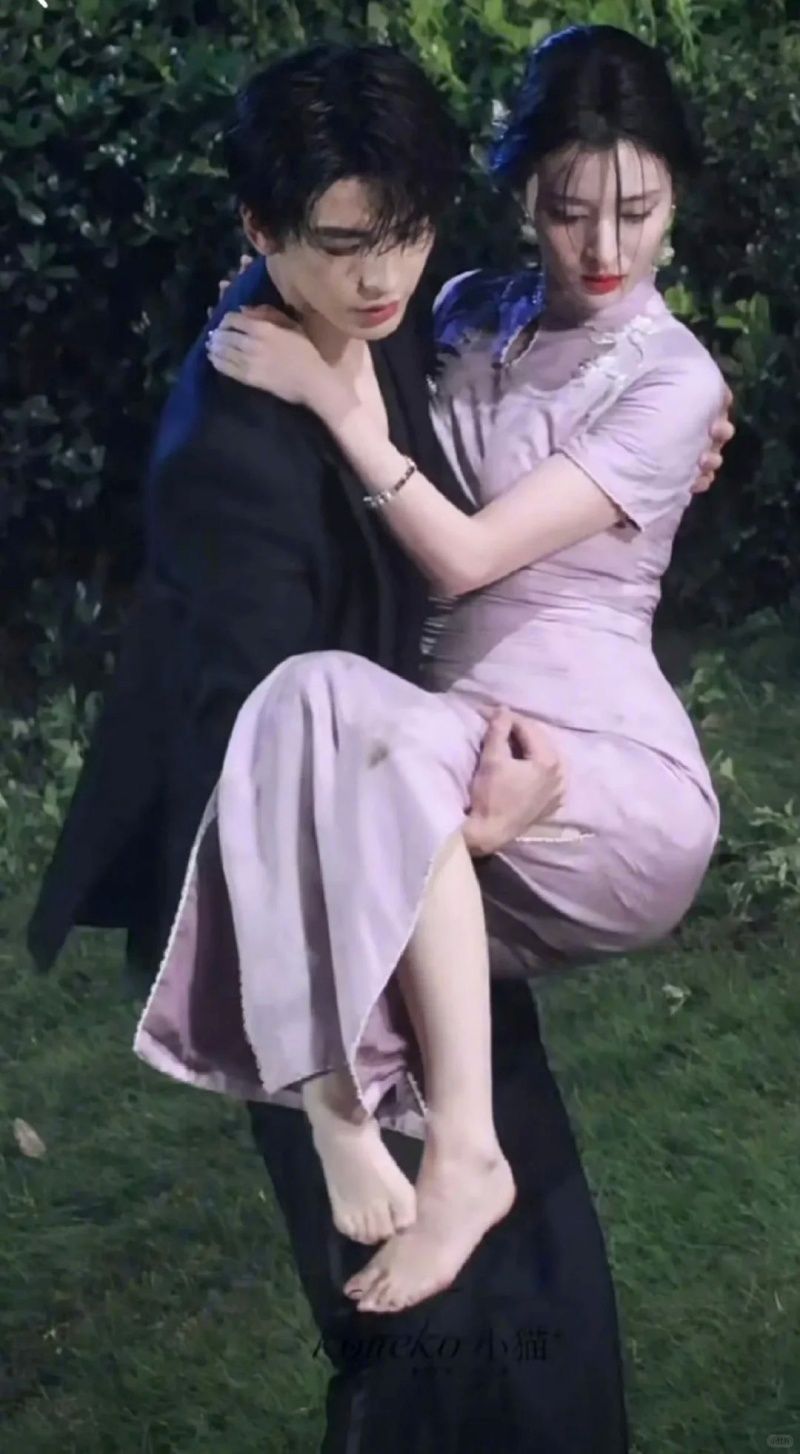 Chiếc váy bó chịt, mỏng dính khiến Vương Sở Nhiên bị chê cười khắp MXH- Ảnh 4.