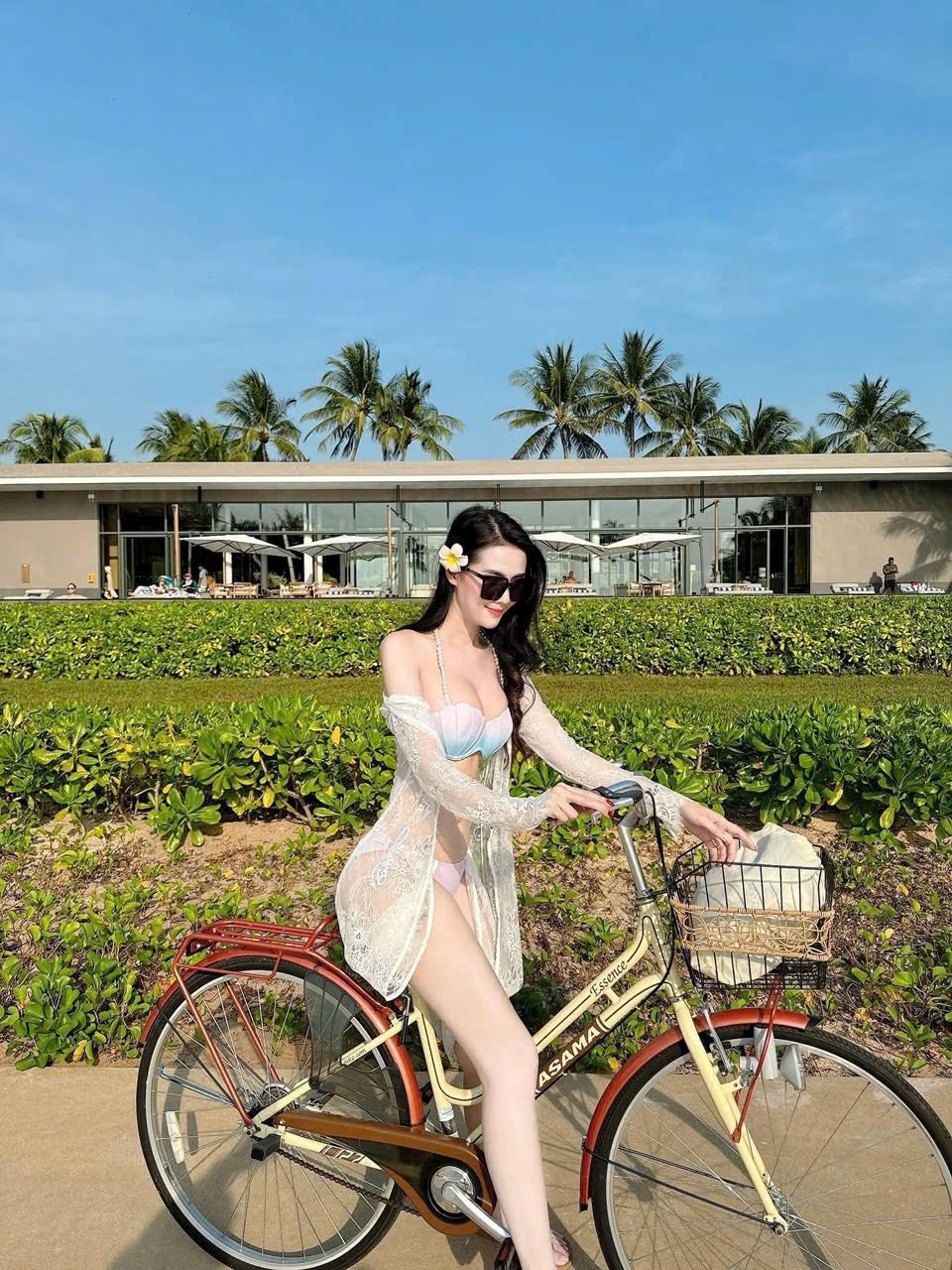 Hoa hậu Việt làm phó chủ tịch ở tuổi U40, đẹp gợi cảm, xây biệt thự tiền tỷ nhưng không giỏi kiếm chồng- Ảnh 7.