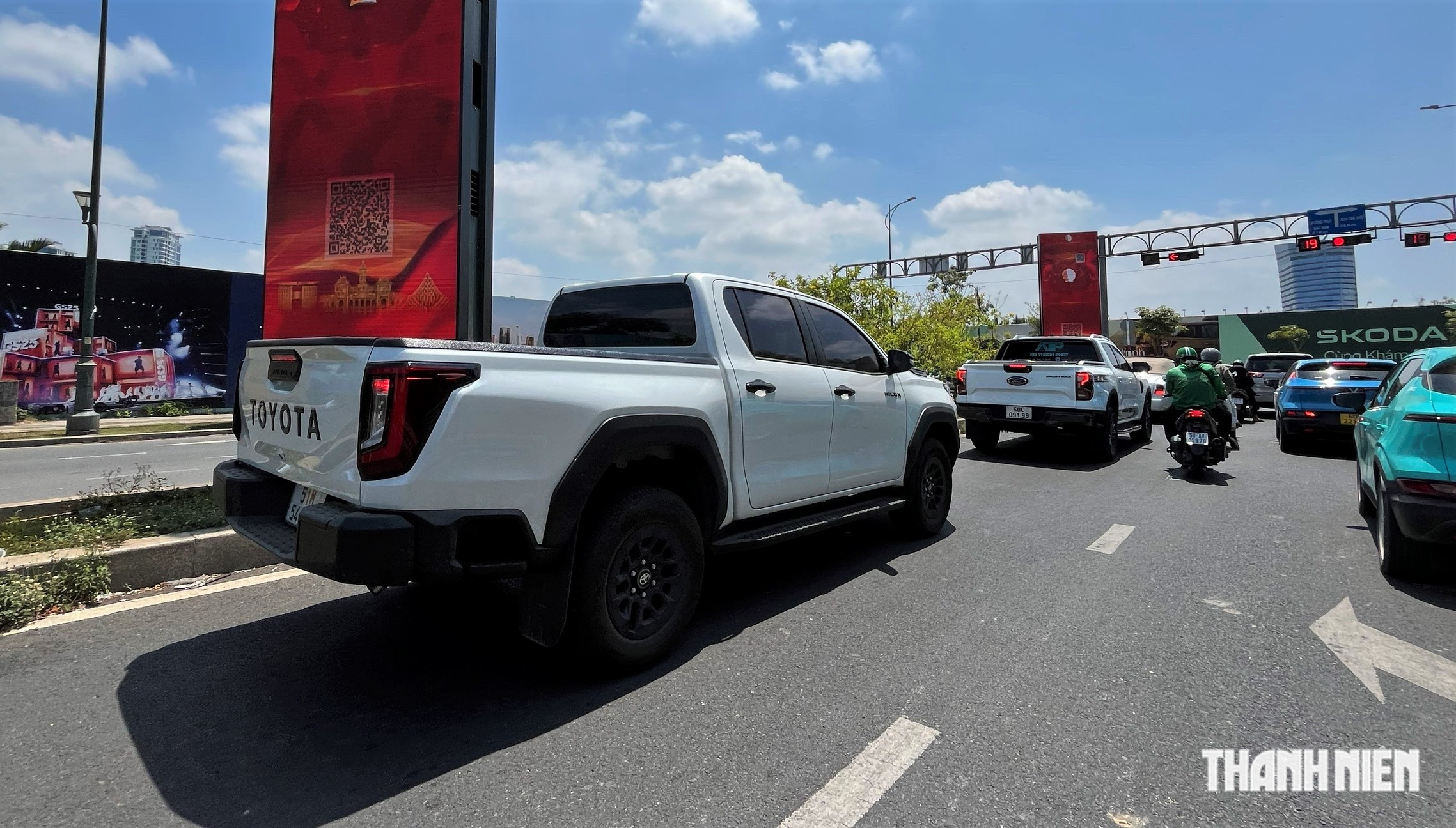 Hà Nội đề xuất ‘giải cứu’ xe bán tải, cho phép lưu thông như ô tô con - Ảnh 2.