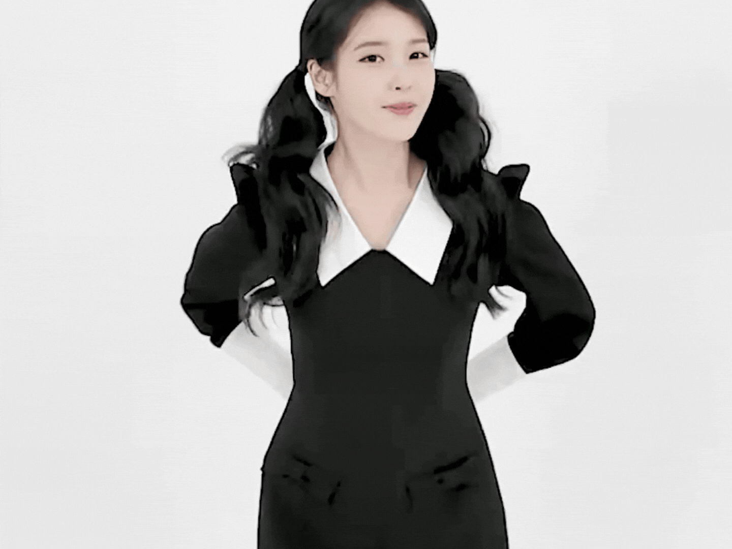 Showbiz có mỹ nhân giữ nhan sắc đỉnh thế này: 15 năm trôi qua mà vẫn 