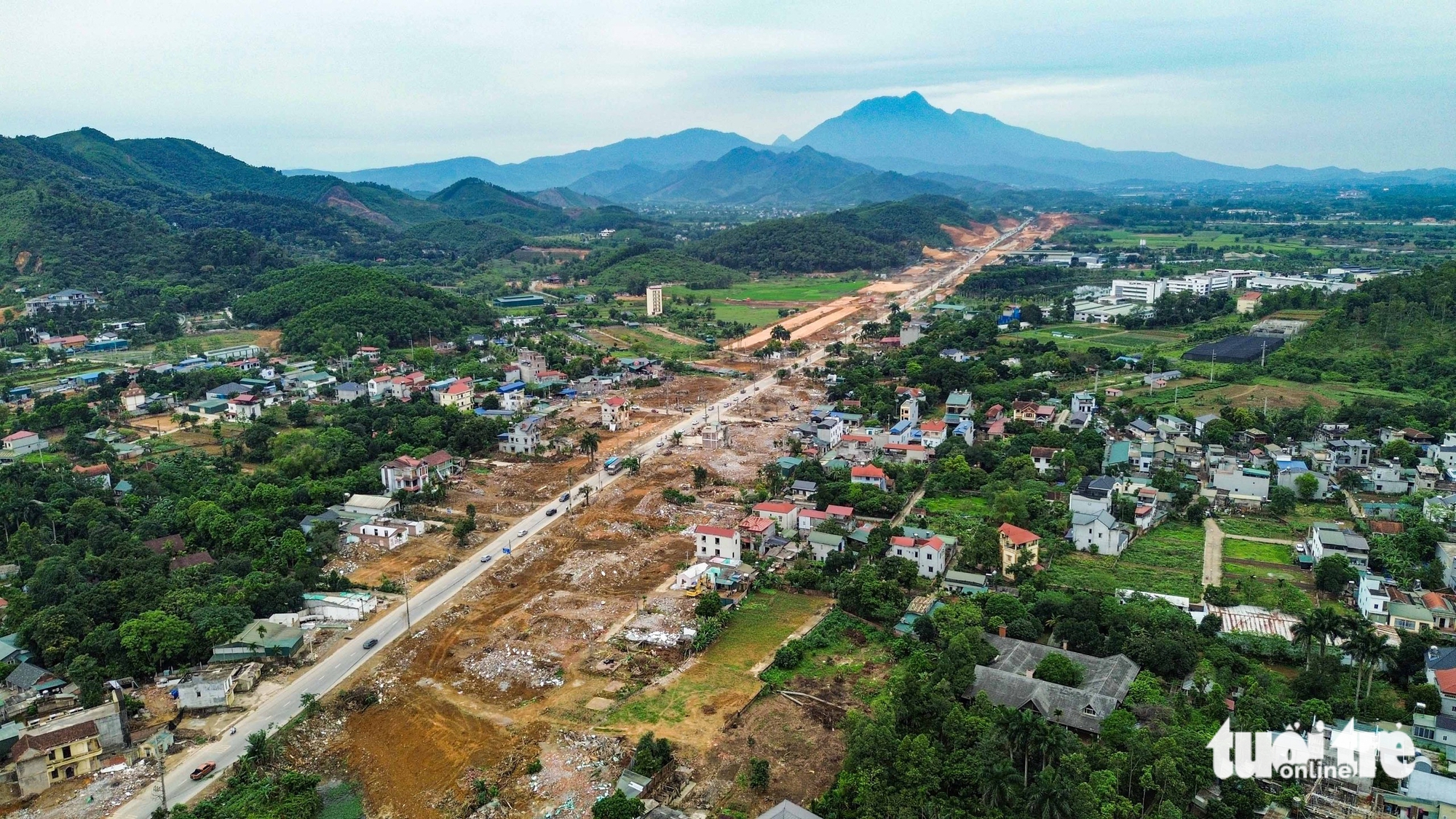 Công trường đại lộ Thăng Long rộng tới 180m và tuyến metro trị giá hơn 65.000 tỉ phía tây Hà Nội 5 đại lộ Thăng Long - Ảnh 5.
