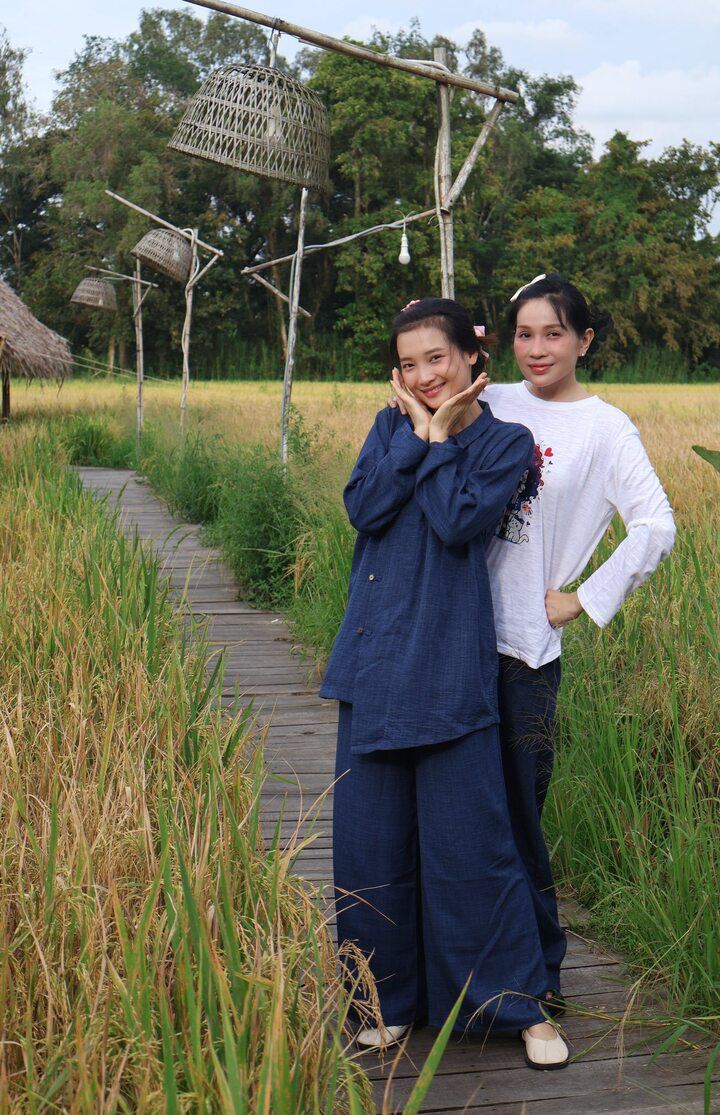 "Quỷ nhập tràng 2" là vai chính đầu tay của Ngọc Hương. Nữ diễn viên cho biết ban đầu được mời thử vai vì khuôn mặt có nhiều nét tương đồng với Khả Như.