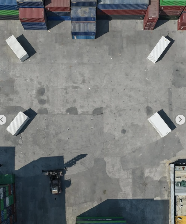 Show Maison Margiela Thu/Đông 2026 gây bão MXH: Hứa Quang Hán cũng có mặt, model catwalk gần như không thấy đường- Ảnh 9.