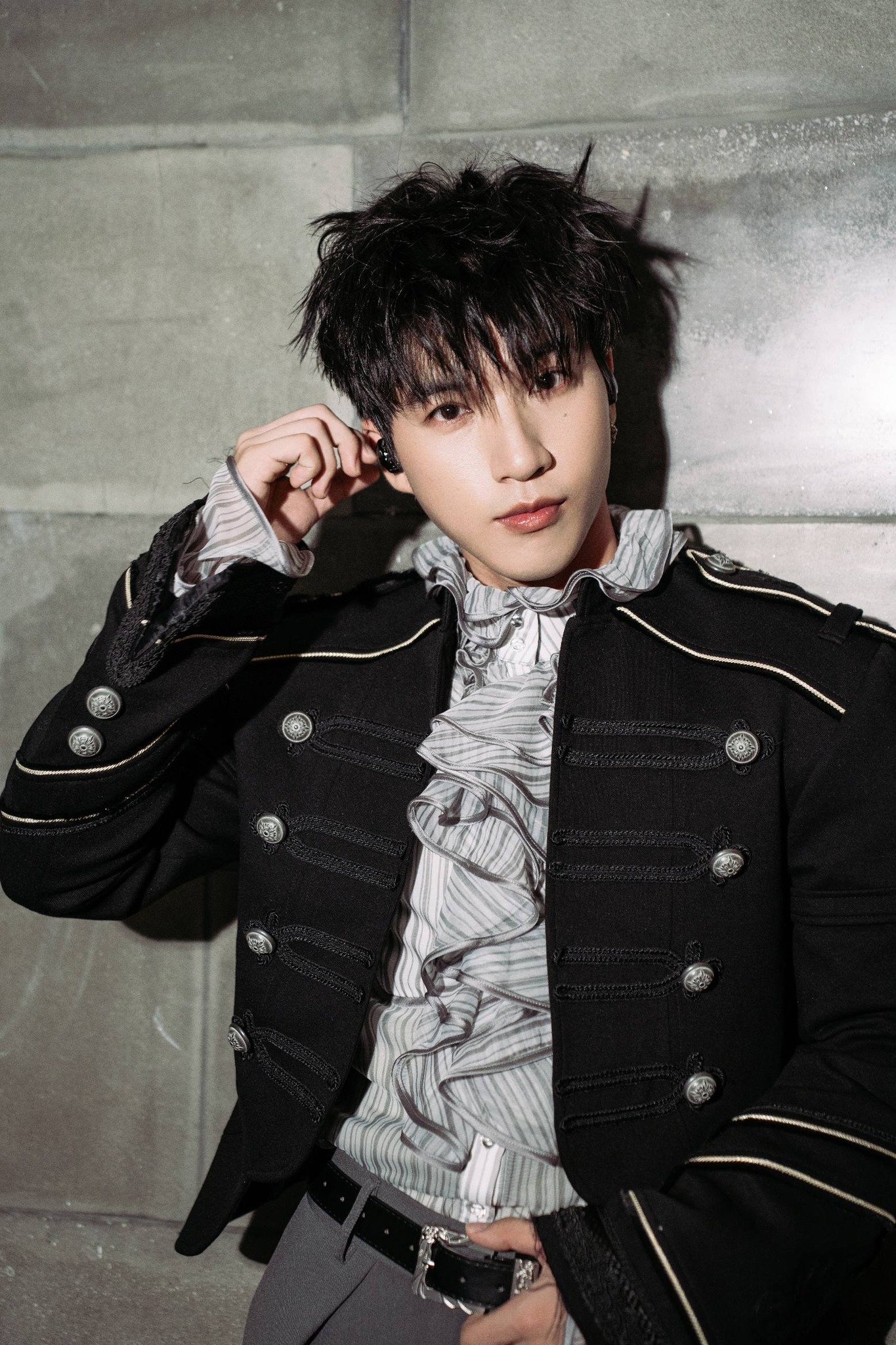 Album hot nhất Việt Nam hiện tại: Nam ca sĩ mất tích 2 năm đánh bại BTS, bao vây HIEUTHUHAI- Ảnh 4.