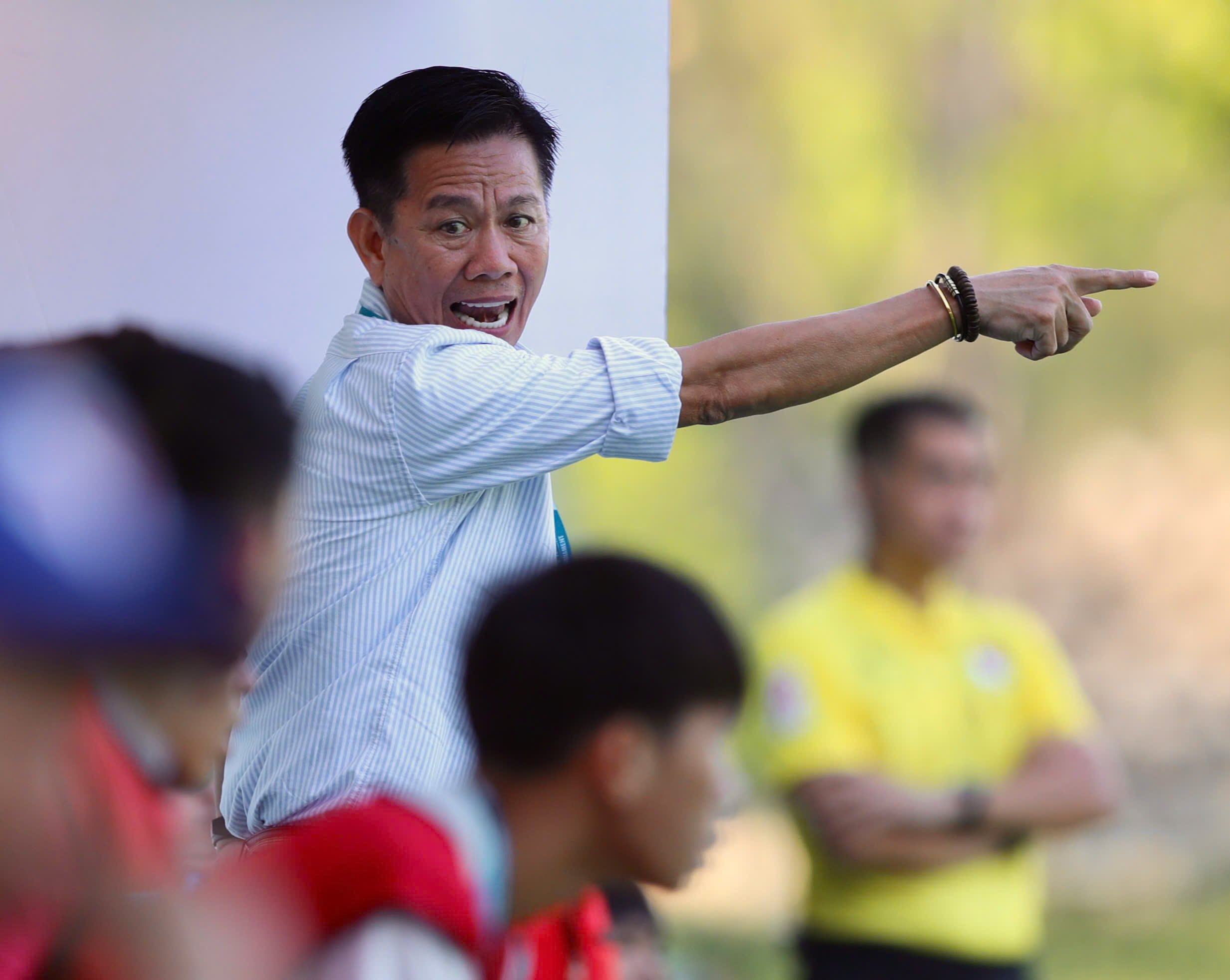 GĐKT Hoàng Anh Tuấn cùng Trường ĐH Nha Trang quyết vượt núi cao- Ảnh 3.