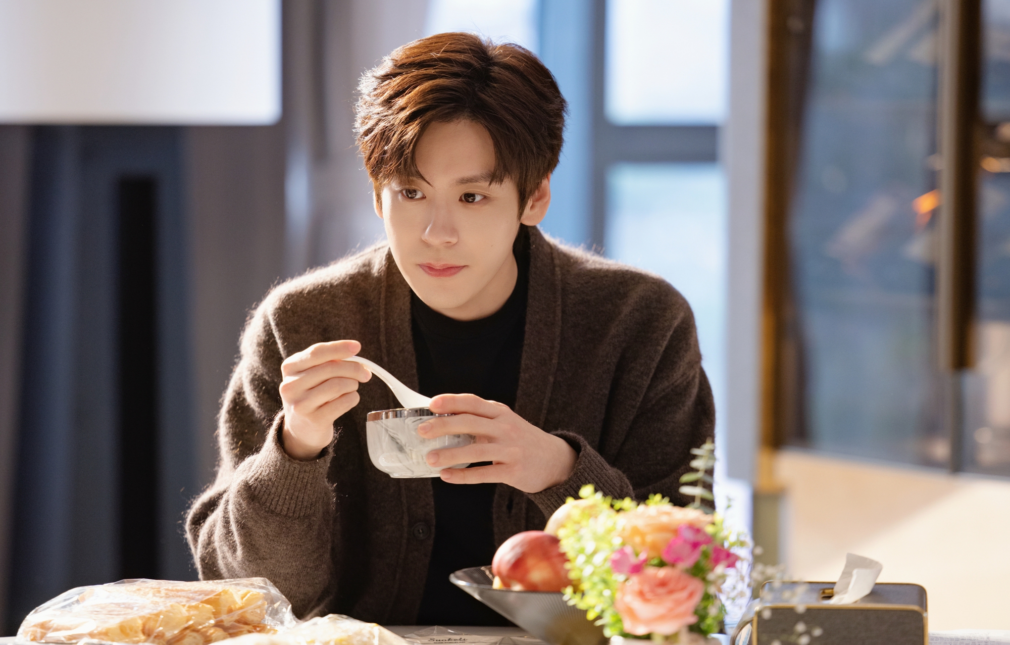 Trung Quốc mới có 1 phim ngôn tình gây nghiện cực mạnh: Nam chính trời sinh làm tổng tài, đẹp đôi với cả thế giới- Ảnh 13. Trung Quốc mới có 1 phim ngôn tình gây nghiện cực mạnh: Nam chính trời sinh làm tổng tài, đẹp đôi với cả thế giới- Ảnh 13.