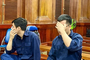 Những gói bưu phẩm khiến shipper lãnh án chung thân 