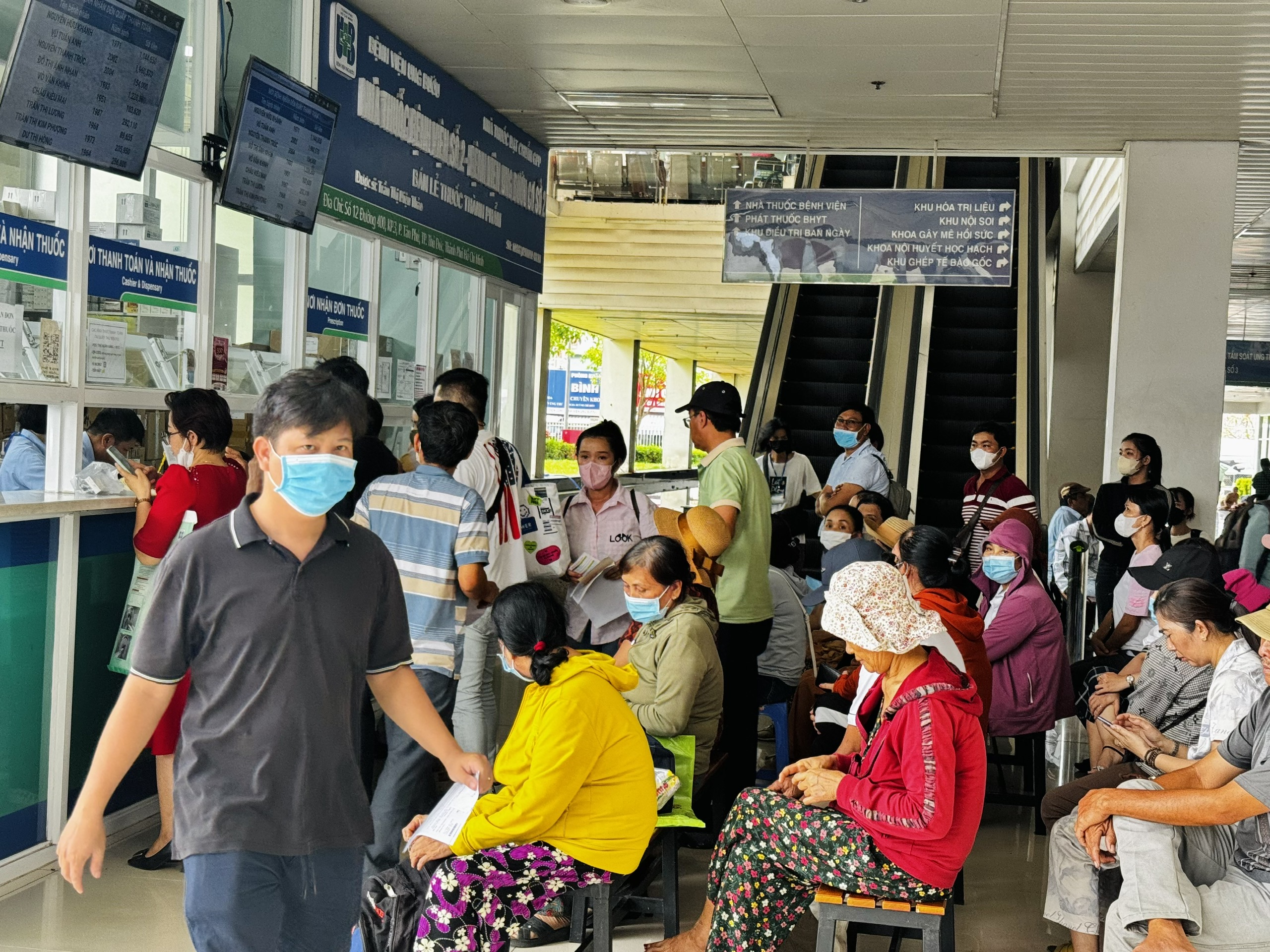 Giám đốc Sở Y tế TP.HCM: Khẩn trương nghiên cứu, đề xuất giải pháp khám sức khỏe 15 triệu người dân 2 sức khỏe - Ảnh 2.