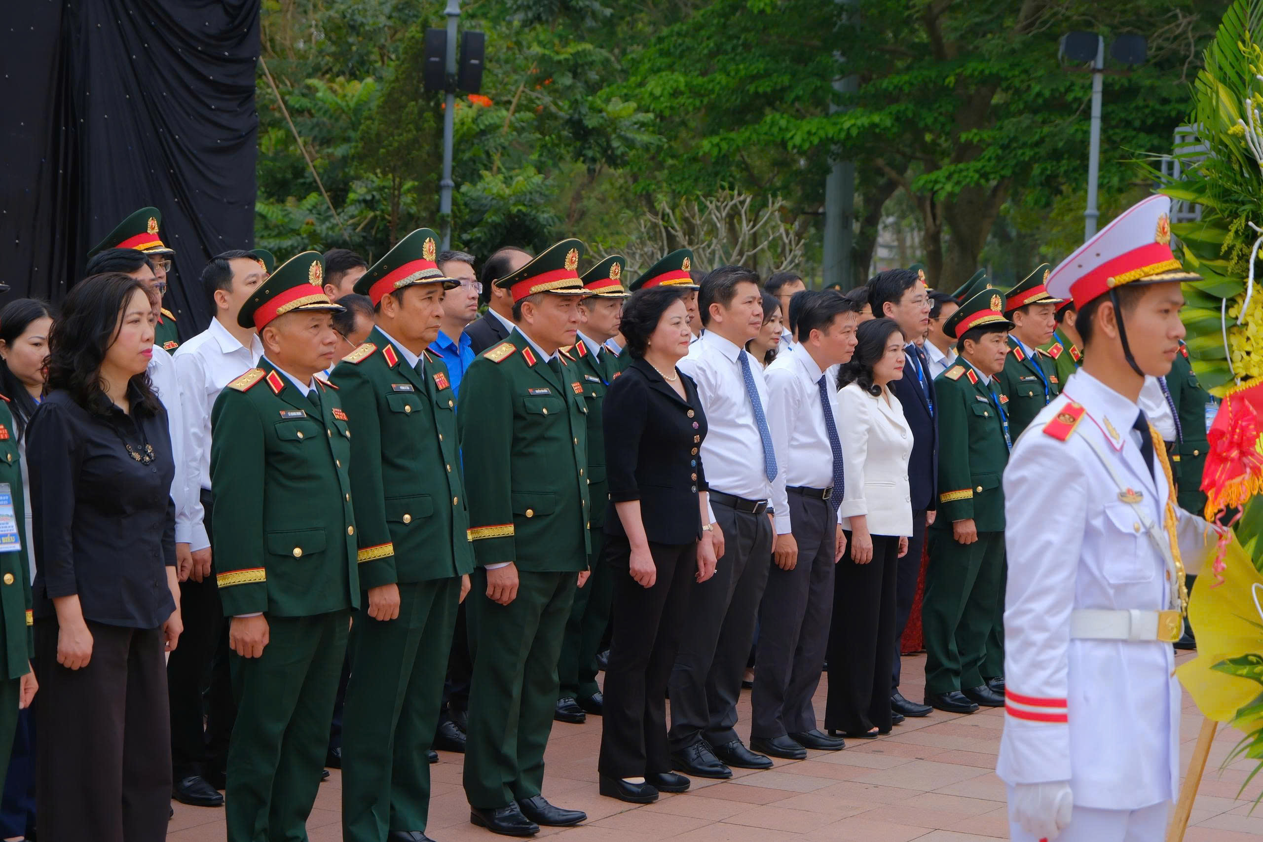 Phát động chiến dịch 500 ngày đêm tìm kiếm hài cốt liệt sĩ tại Quảng Trị - Ảnh 4.