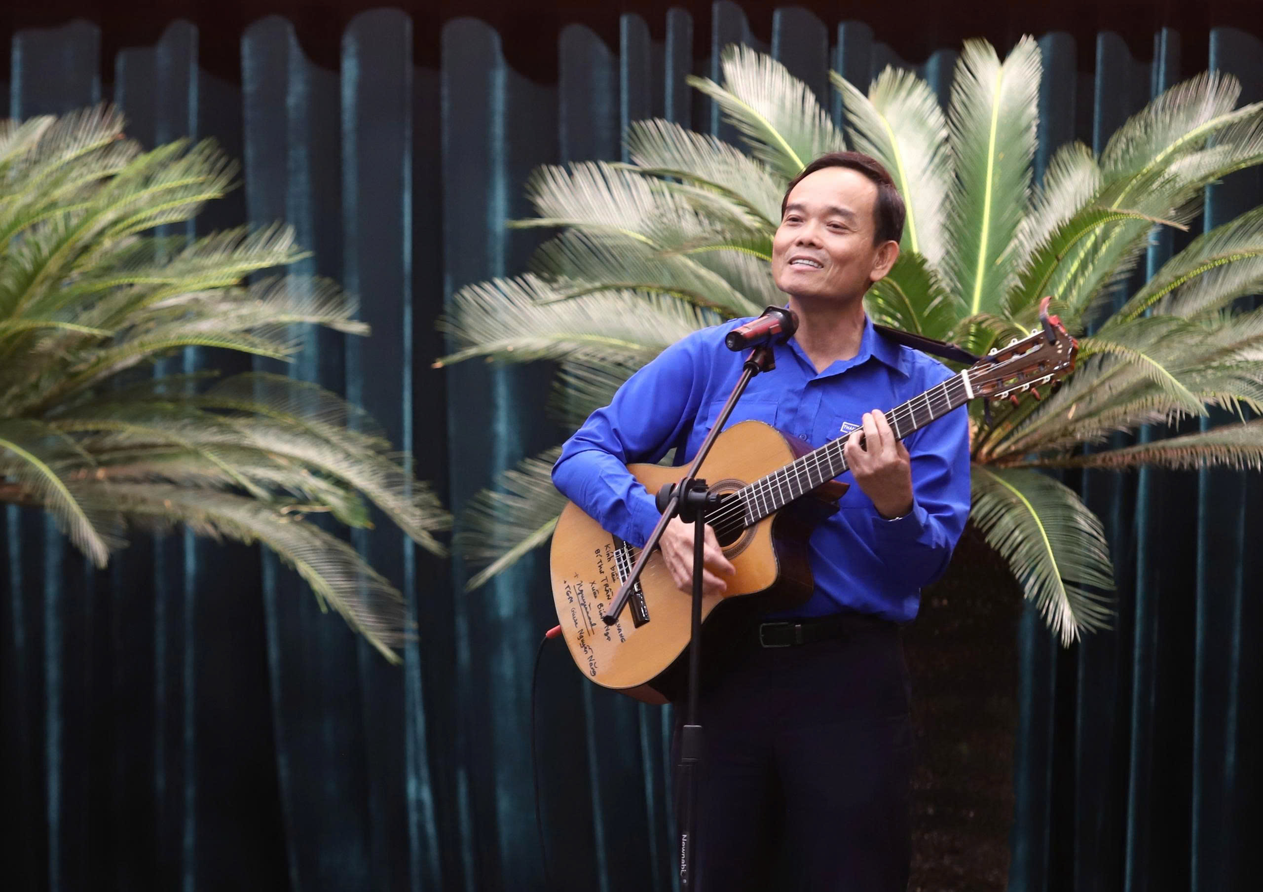 Đối thoại với thanh niên, Bí thư Thành ủy TPHCM nói về tương lai thành phố 4 Đối thoại với thanh nhiên, Bí thư Thành ủy TPHCM nói về tương lai thành phố - Ảnh 4.