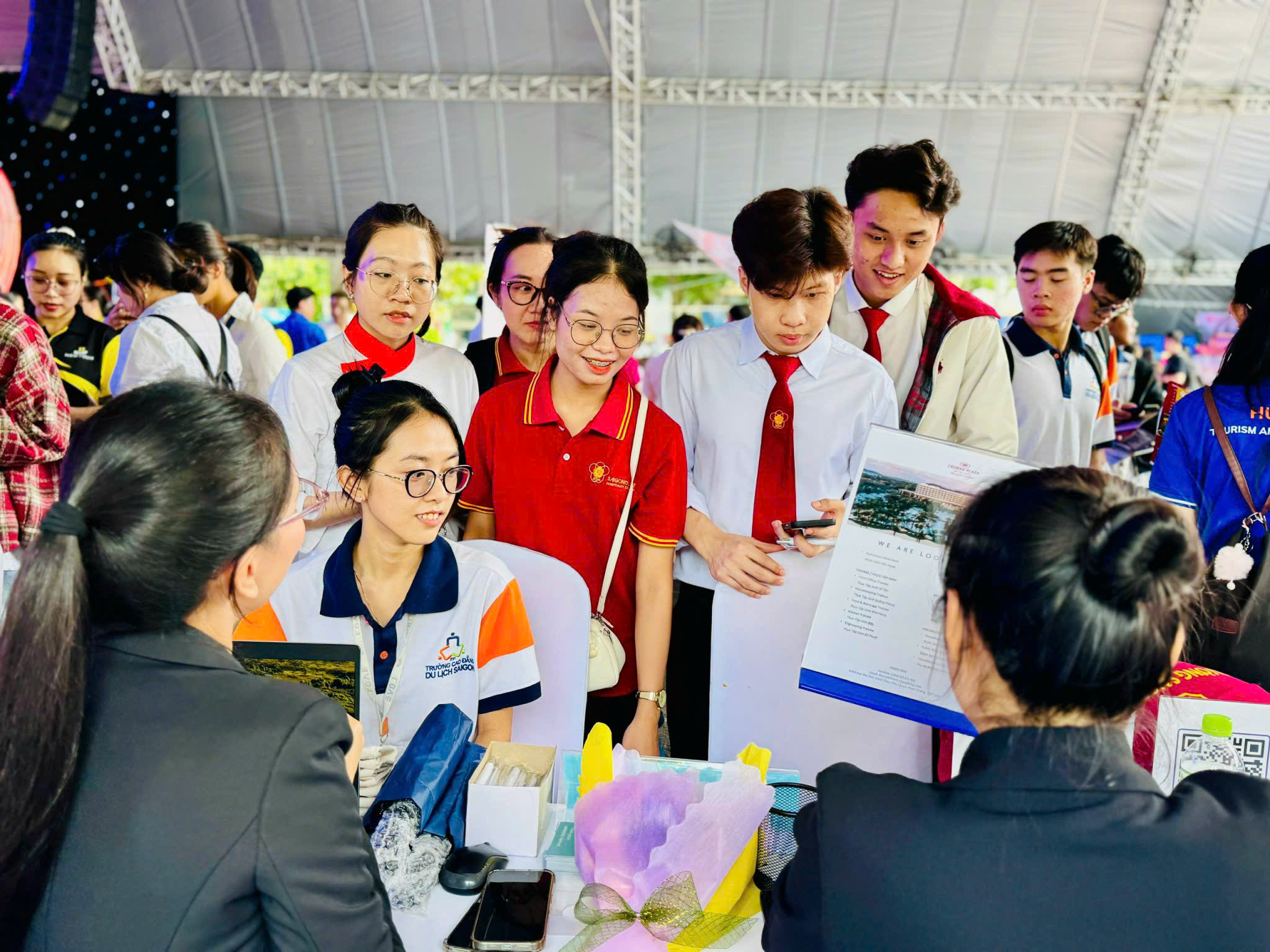 TPHCM sắp tổ chức sàn việc làm ngành du lịch với gần 5.000 cơ hội tuyển dụng - Ảnh 2.