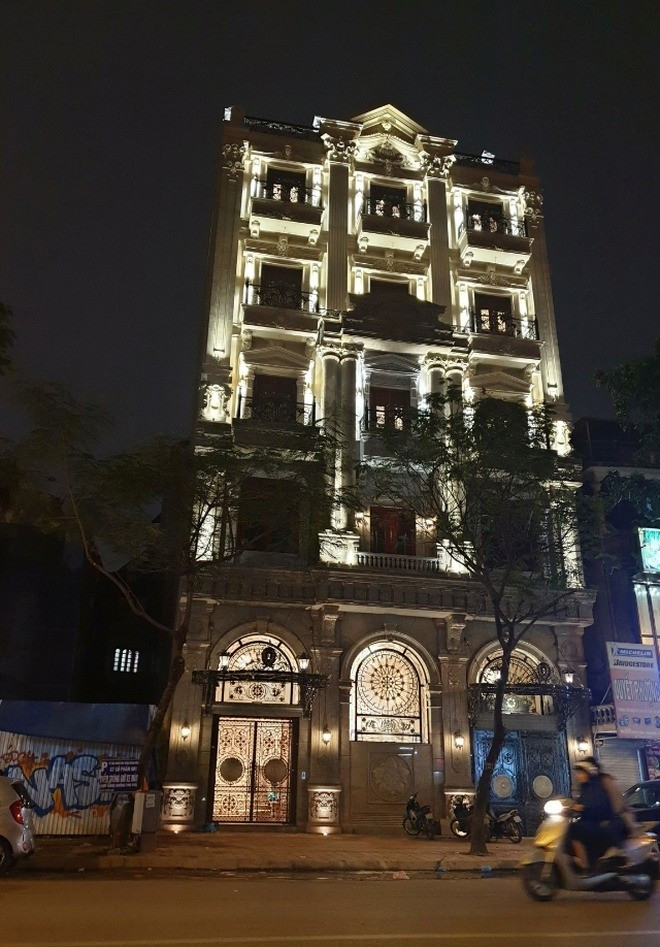 Mỹ nhân định bỏ thi hoa hậu lại đăng quang ngôi vị cao nhất: 26 tuổi gả vào hào môn, sống trong dinh thự trăm tỷ- Ảnh 4.