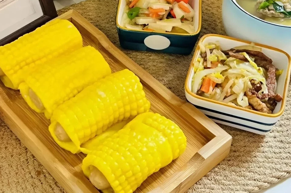 Vụ gần 300 trẻ ngộ độc vì cơm nhiễm chì gấp 400.000 lần, kiểm tra bếp ăn phát hiện kinh hoàng: Hiệu trường cùng 30 người bị điều tra- Ảnh 4.