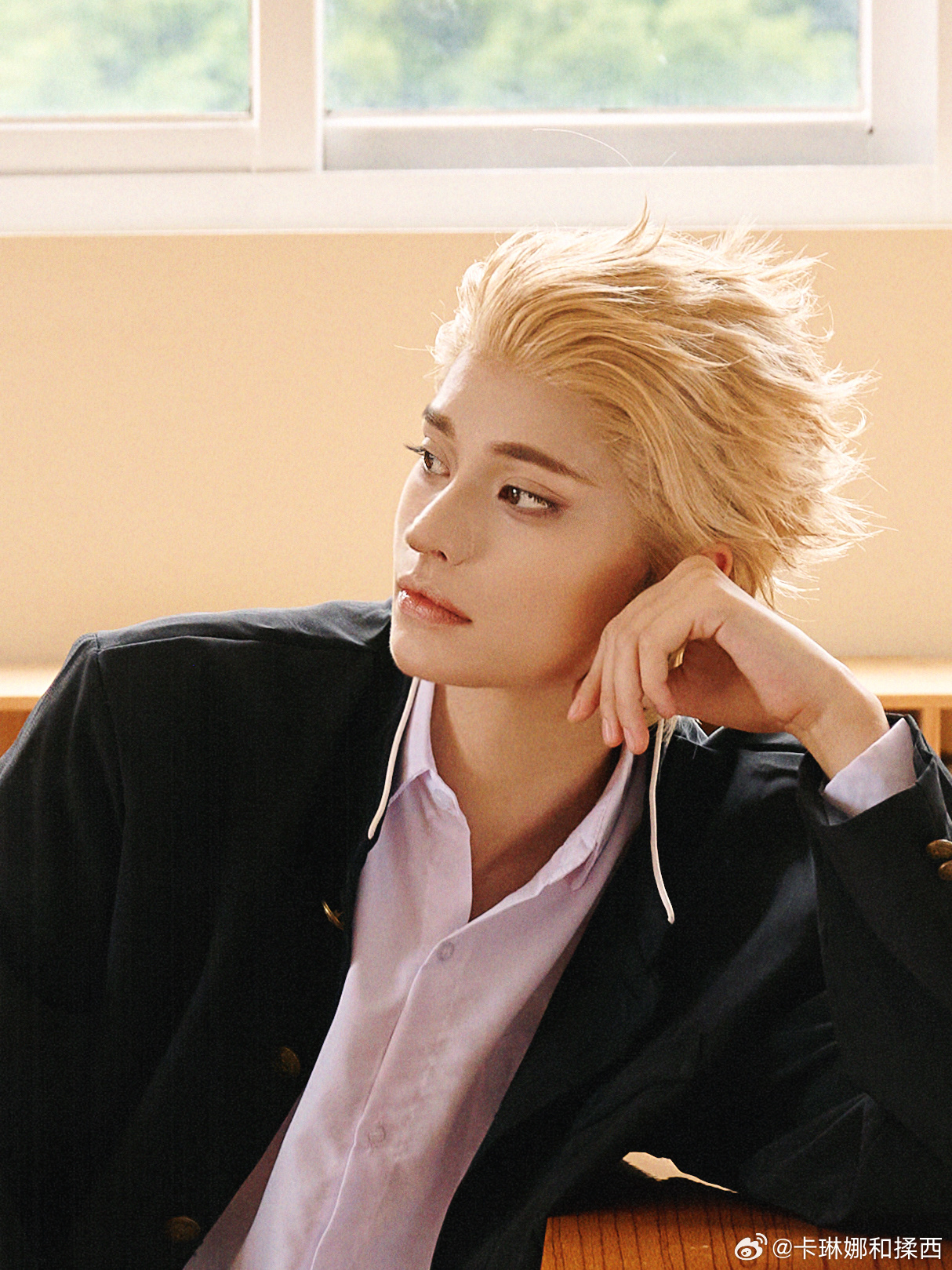 Một Chị Đẹp phi giới tính hẹn hò staff nữ trong show, mất tích suốt 4 tháng hóa ra vì bận đưa 