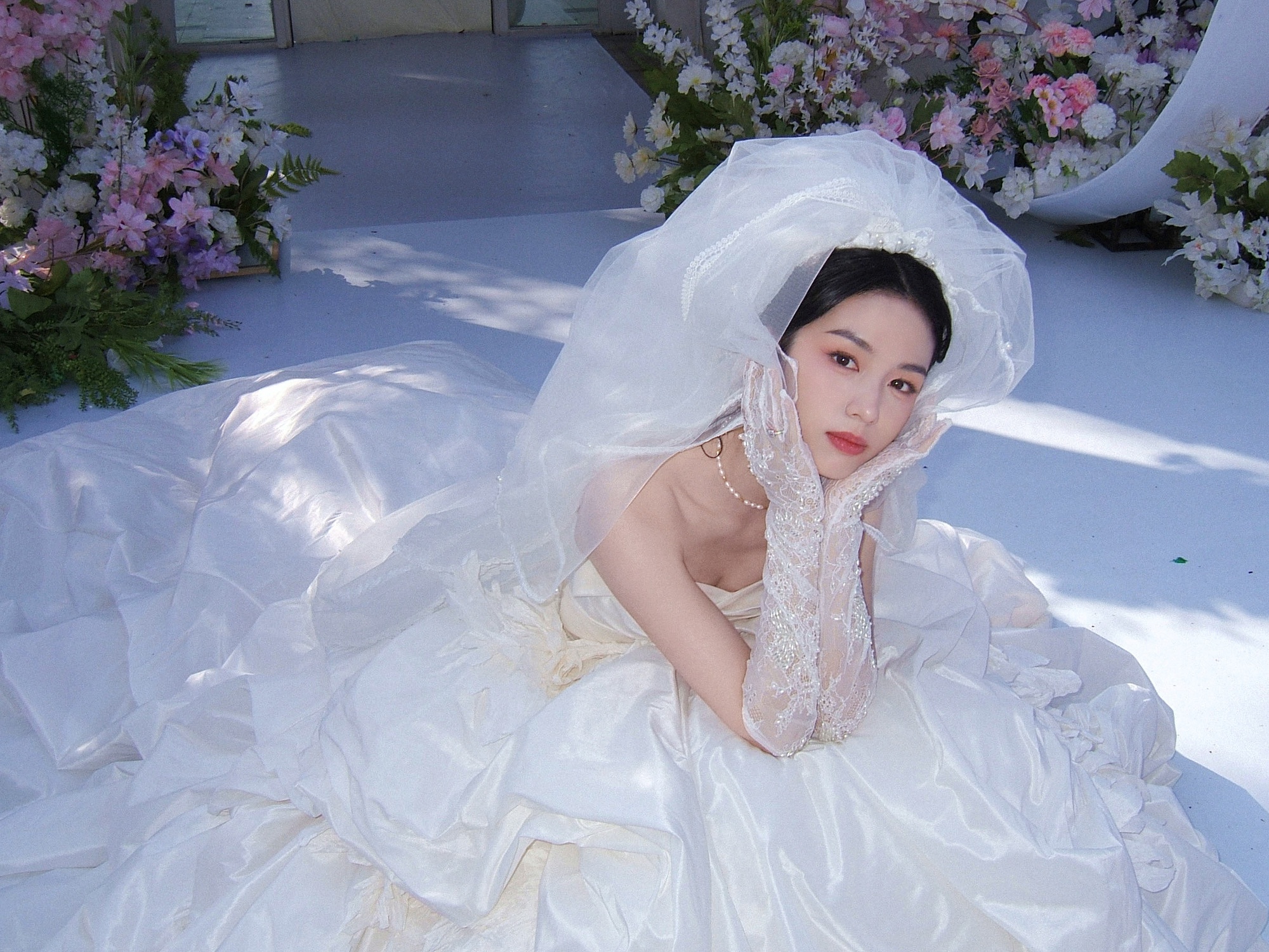 Cô dâu đẹp nhất Trung Quốc hiện tại: Sắc vóc ngọc ngà vạn người ao ước, làn da như được dệt bằng ánh trăng- Ảnh 5.