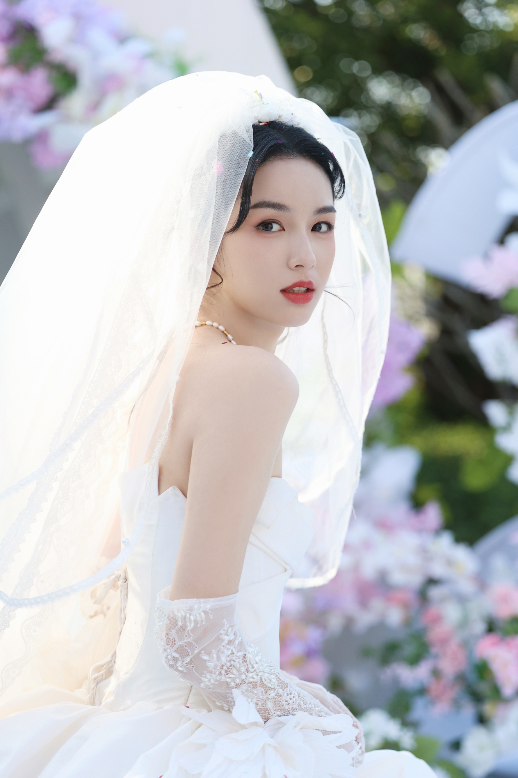 Cô dâu đẹp nhất Trung Quốc hiện tại: Sắc vóc ngọc ngà vạn người ao ước, làn da như được dệt bằng ánh trăng- Ảnh 6.