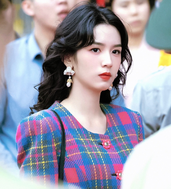 Cô dâu đẹp nhất Trung Quốc hiện tại: Sắc vóc ngọc ngà vạn người ao ước, làn da như được dệt bằng ánh trăng- Ảnh 10.