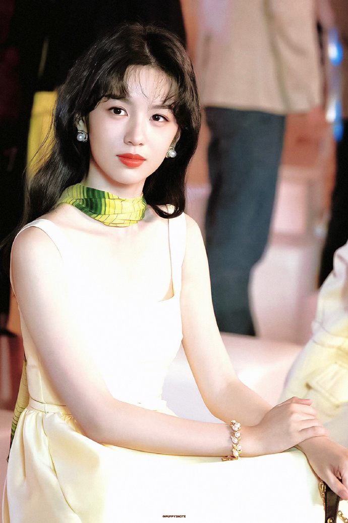 Cô dâu đẹp nhất Trung Quốc hiện tại: Sắc vóc ngọc ngà vạn người ao ước, làn da như được dệt bằng ánh trăng- Ảnh 11.