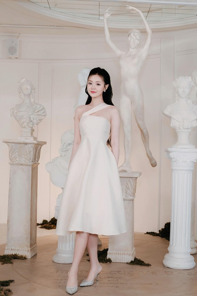 Á hậu sở hữu vòng ba 98cm, bị chê lùn gây tiếc nuối tại Miss World Vietnam - 17