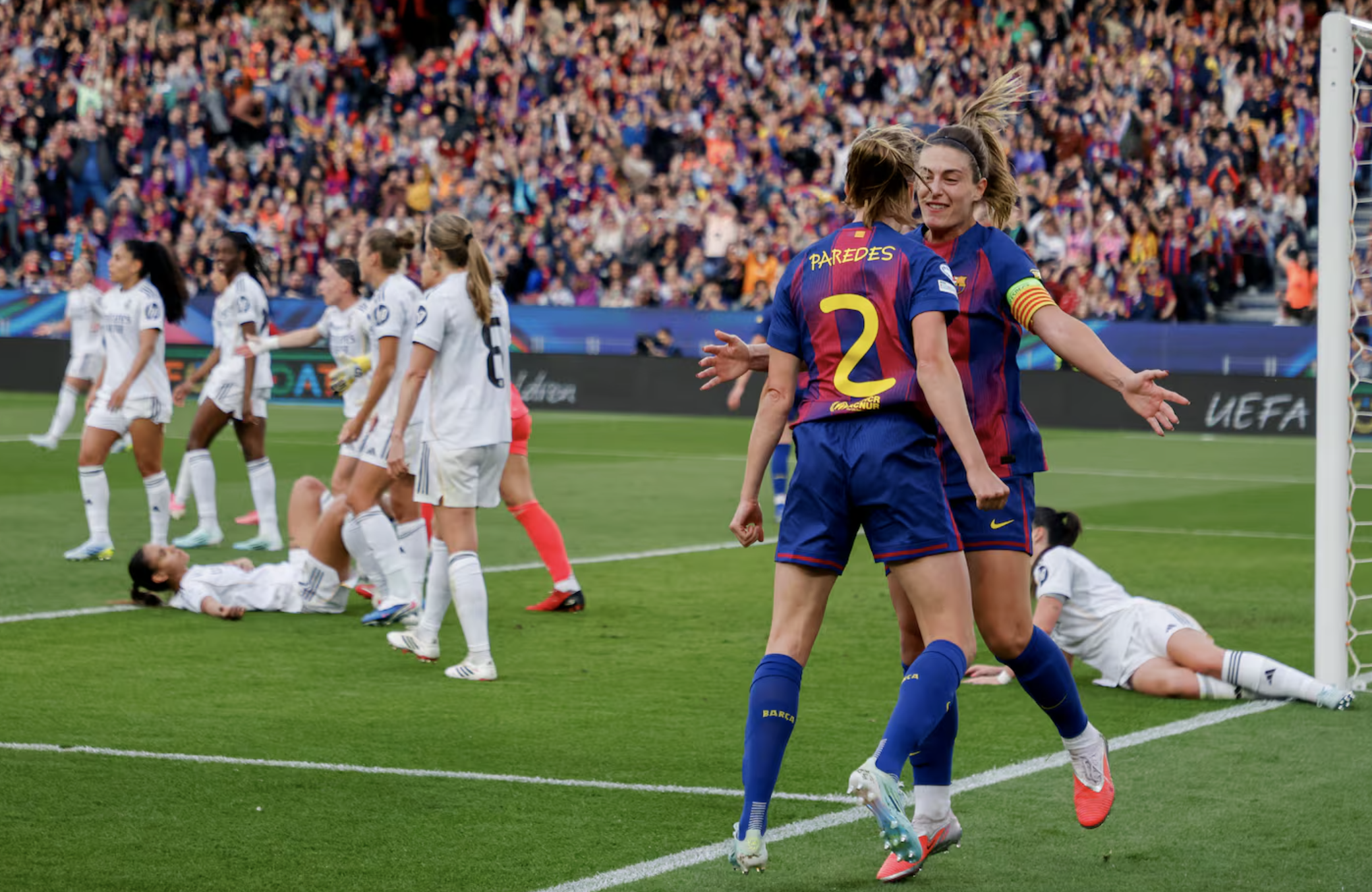 Putellas ra sân lần thứ 500, Barcelona vùi dập Real Madrid tứ kết Champions League nữ - Ảnh 3.