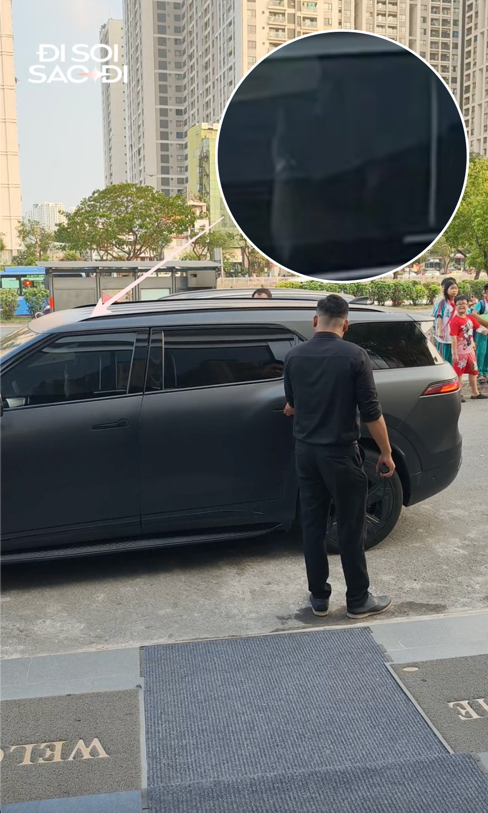 Tóc Tiên lên đồ hở bạo khoe dáng, bị soi vẫn khư khư 1 thứ chung với Touliver- Ảnh 5.