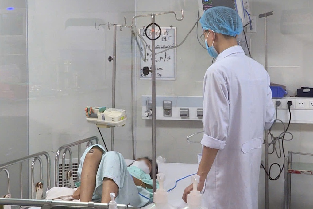 TPHCM ghi nhận hơn 9.100 ca mắc tay chân miệng, 6 người nhiễm não mô cầu - 3