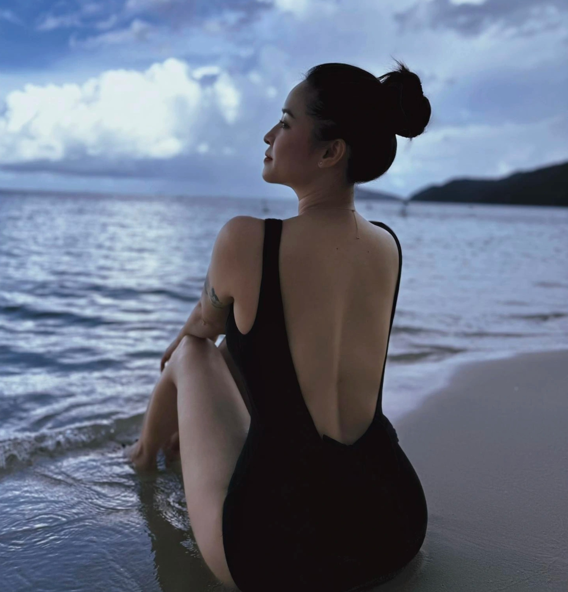 Nữ diễn viên VTV có 3 vòng nóng bỏng gây sốt với bikini, đời tư kín tiếng - 7