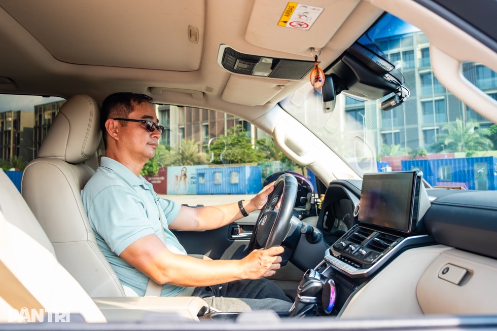 Định mua LX600 nhưng chốt Land Cruiser LC300: Tôi không cần xem review - 4