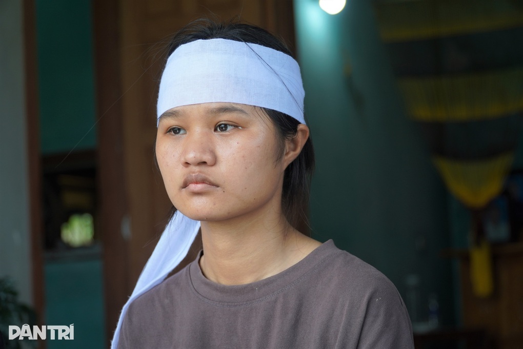 Mồ côi mẹ từ nhỏ, bố đột ngột qua đời, nữ sinh lớp 12 lo dang dở ước mơ - 3