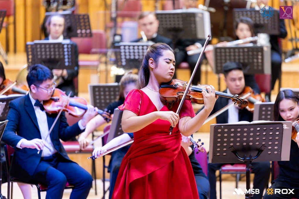 ROX Group đồng hành cùng hoạt động nghệ thuật hàn lâm - 3