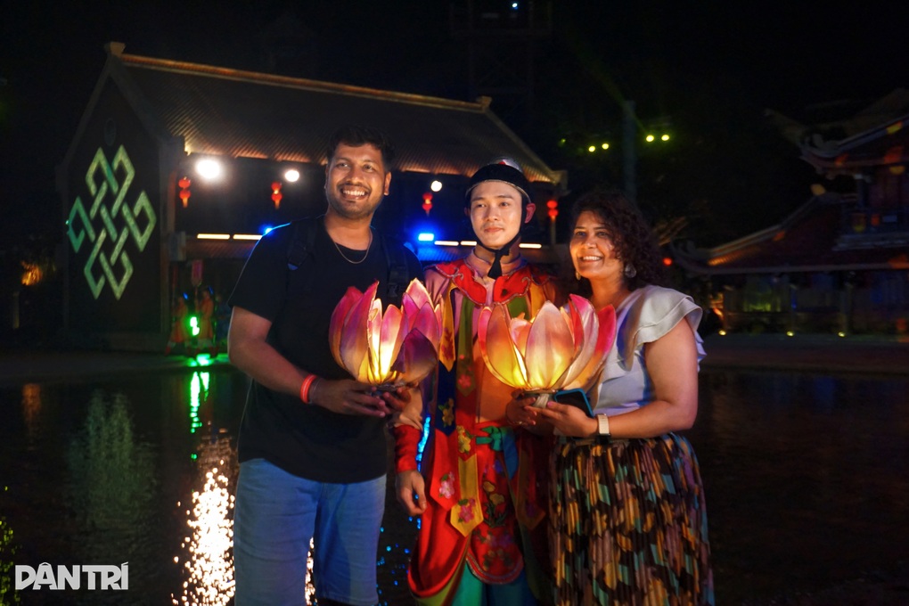 Du lịch 30/4 “nóng” sớm: Vé máy bay tăng, nhiều tour gần kín chỗ - 5