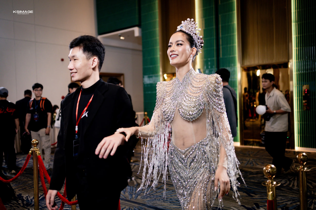 Hỏi trực tiếp trợ lý nghệ sĩ: Bóc trần góc khuất làm “osin” 24/7, chấp nhận không lương vì đam mê idol- Ảnh 4.