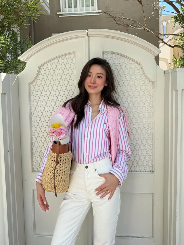 Bừng sáng ngày hè từ những đường kẻ sọc - Ảnh 6.