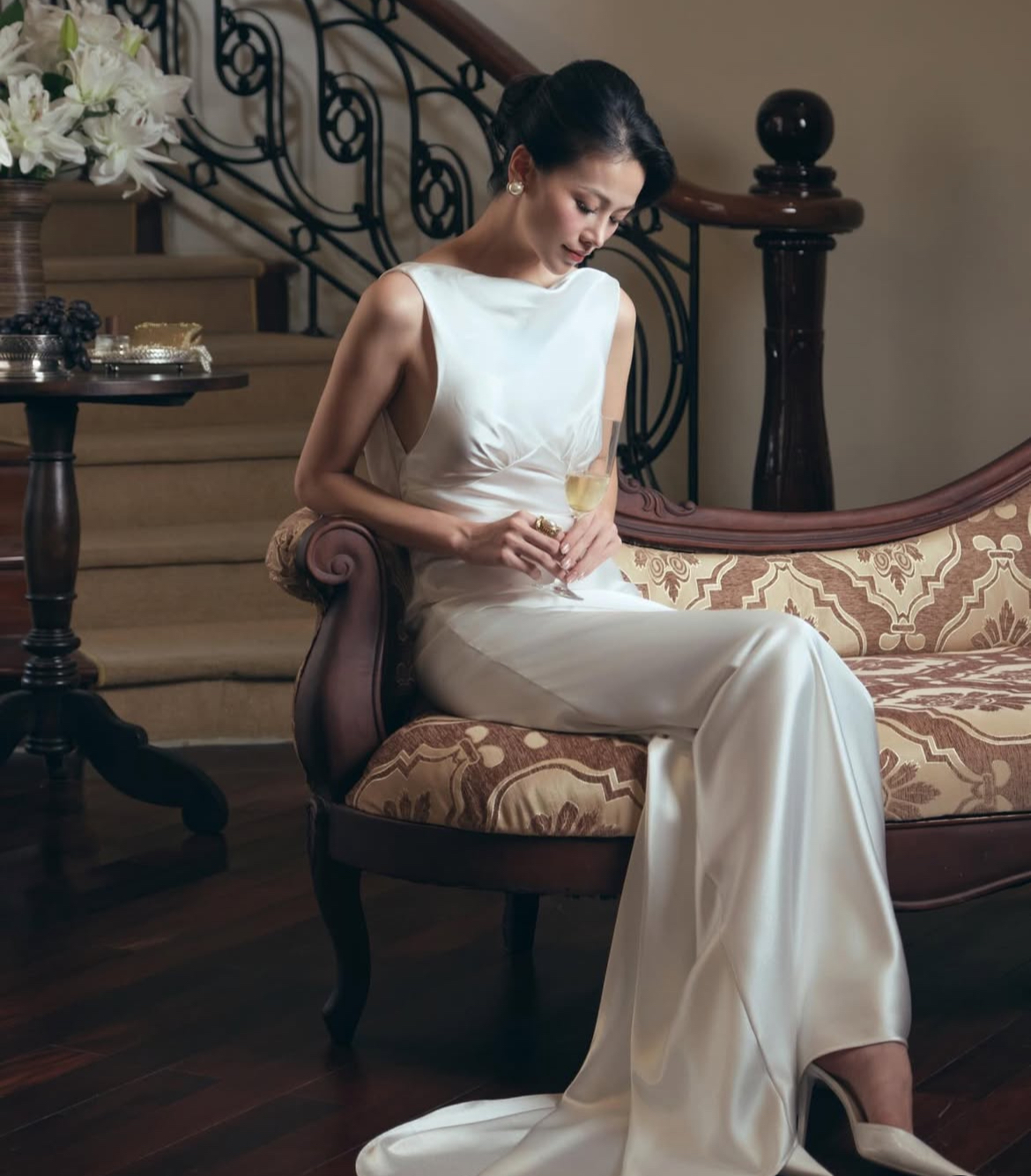 Hoa hậu Việt đẹp đến mức khiến netizen đòi 