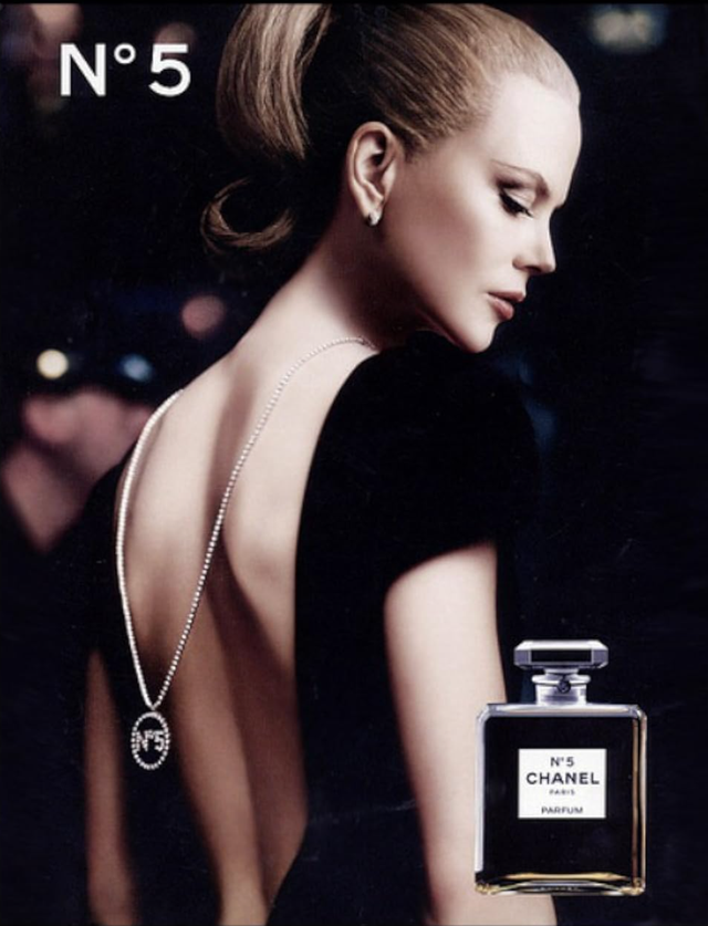 Mỹ nhân tóc vàng chưa bao giờ thôi nóng bỏng: 3 lần co-chair Met Gala, mặc chiếc váy 50 tỷ và trúng bản hợp đồng đắt nhất thế giới- Ảnh 9.