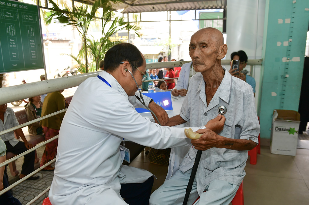 TPHCM lên phương án khám sức khỏe miễn phí cho toàn bộ 15 triệu dân - 2