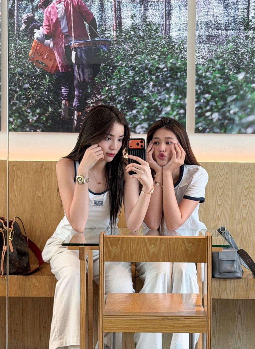 Hoa hậu Thiên Ân: “Tôi lo cho cha đủ đầy, nhưng ông vẫn sống giản dị - 7