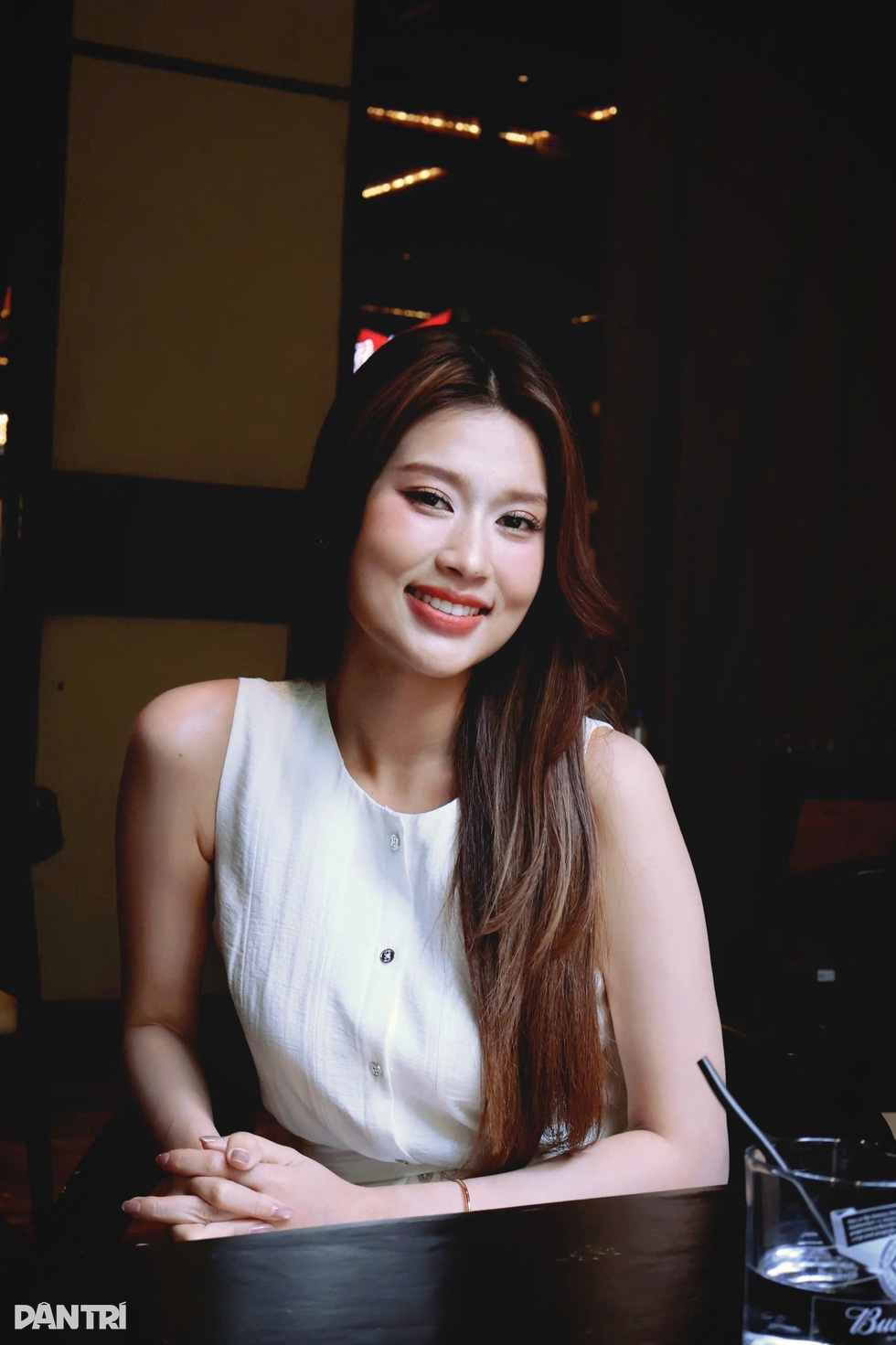 Hoa hậu Thiên Ân: “Tôi lo cho cha đủ đầy, nhưng ông vẫn sống giản dị - 9