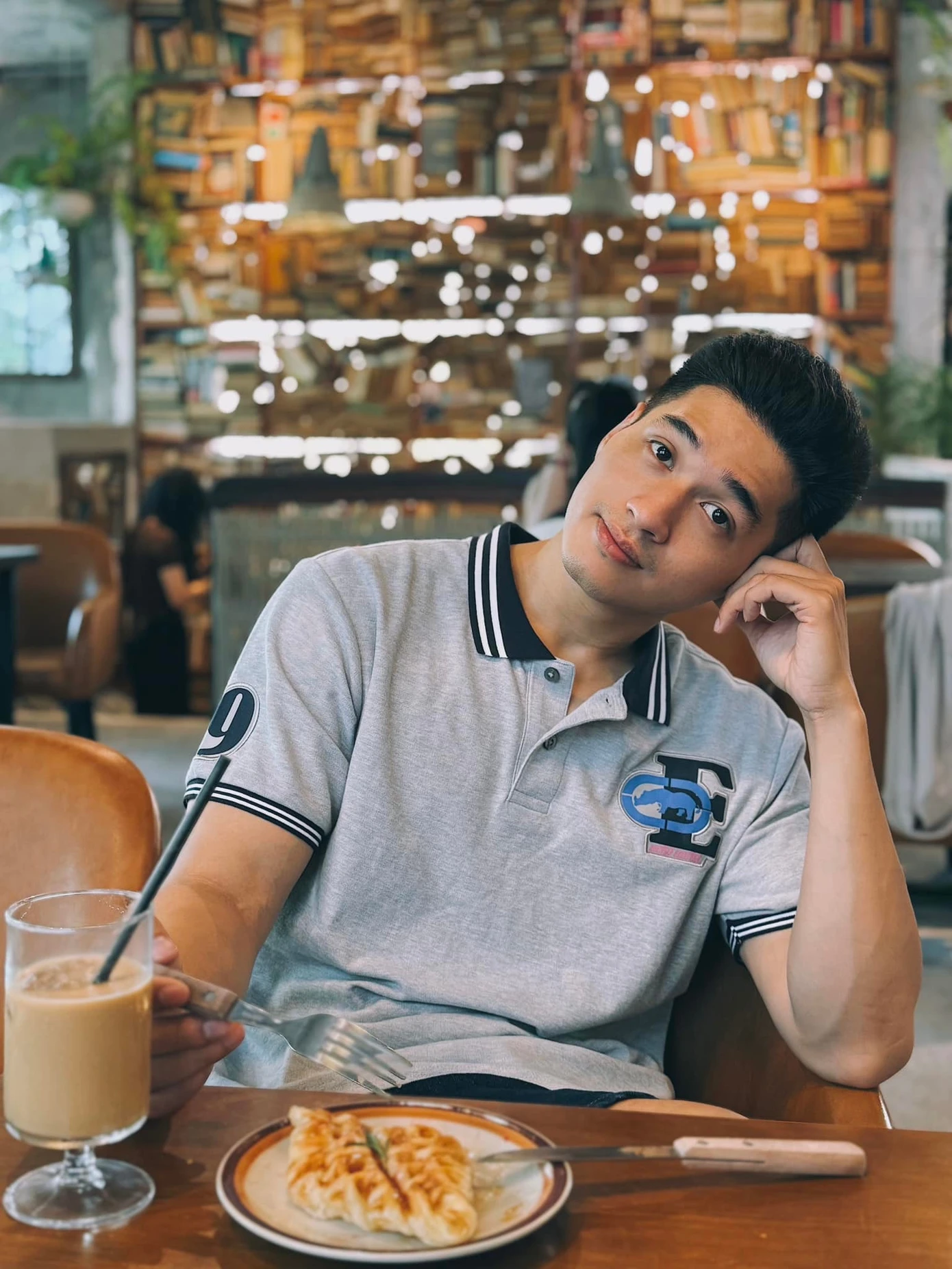 Dàn trai đẹp cao gần 1,9 m đang khuấy đảo rạp Việt - 47