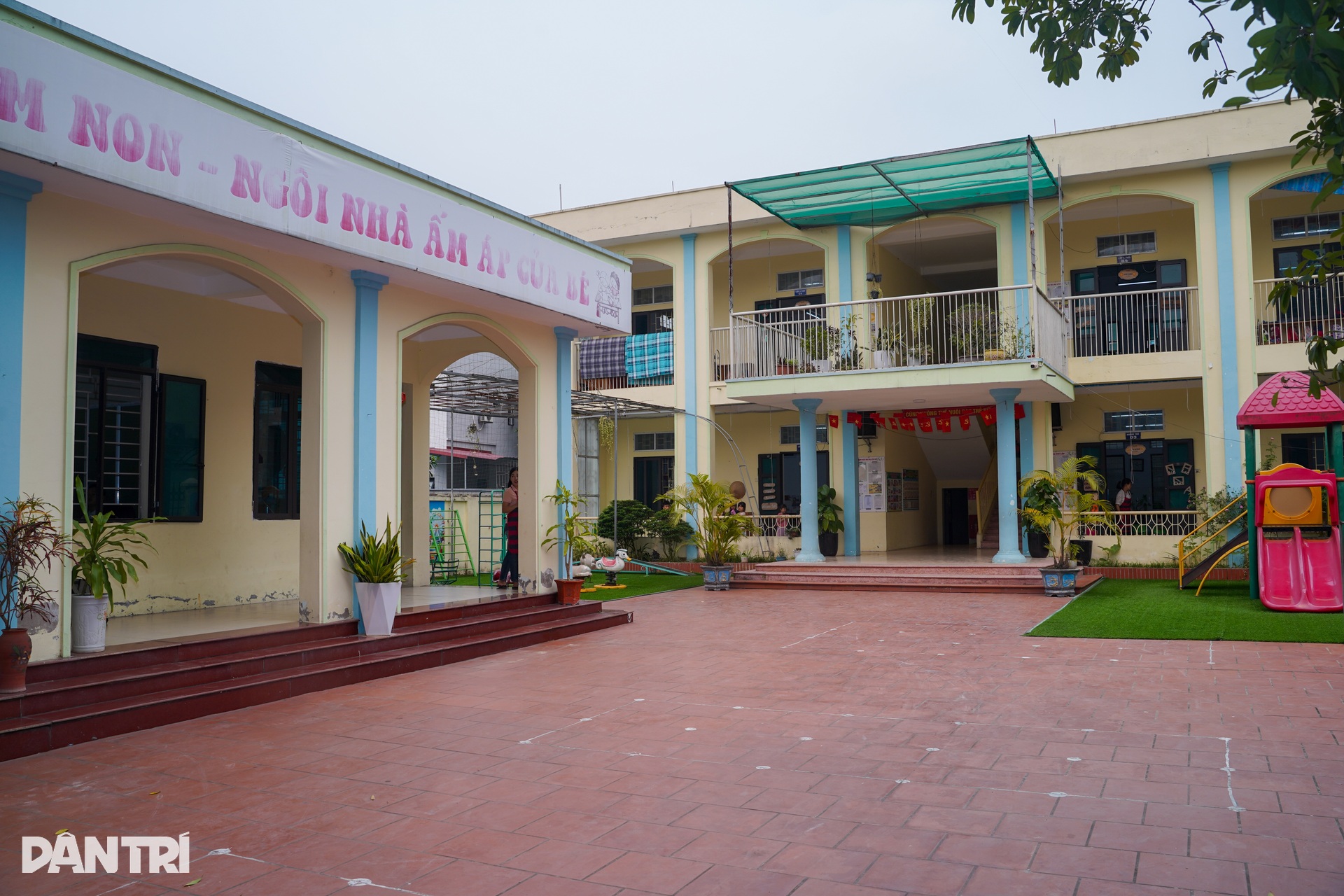 Hà Nội: Theo chân lực lượng truy ổ virus, chặn dịch tay chân miệng - 4