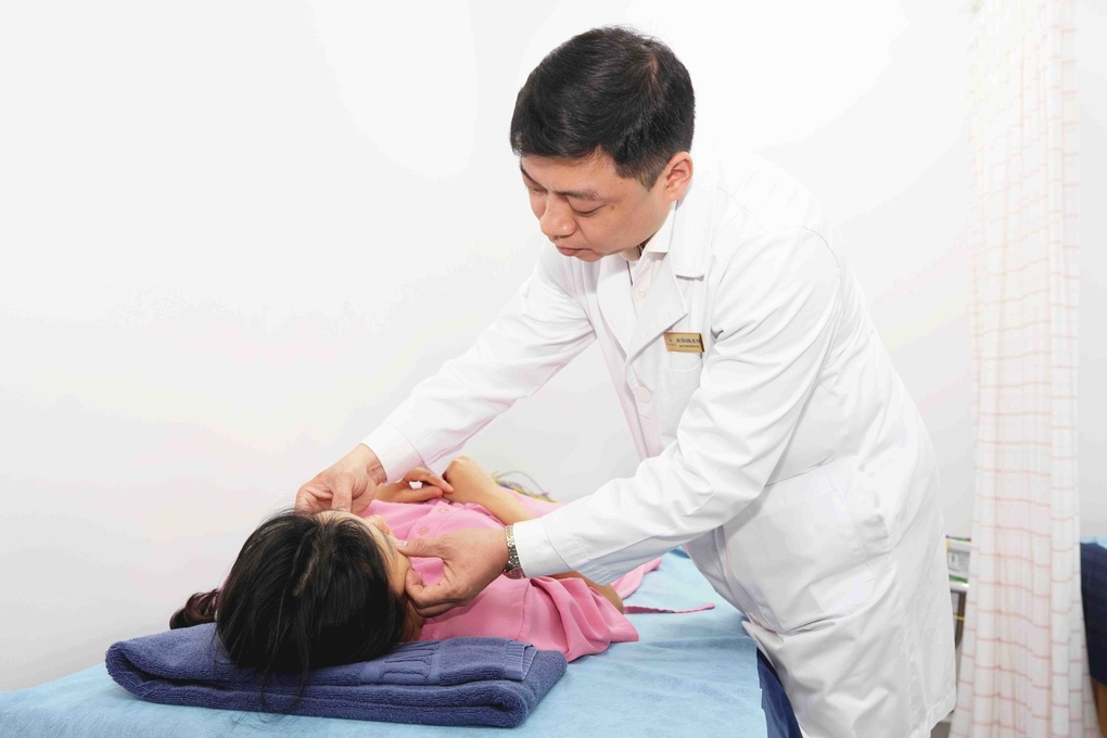 Người đi tìm “chỗ đứng” cho y học cổ truyền trong bệnh viện công nghệ cao - 2