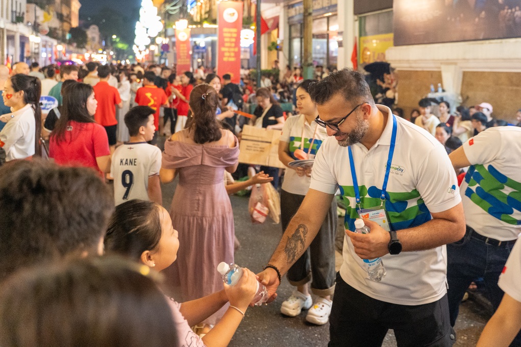 Pharmacity bình ổn giá thuốc, đồng hành cùng người dân - 2