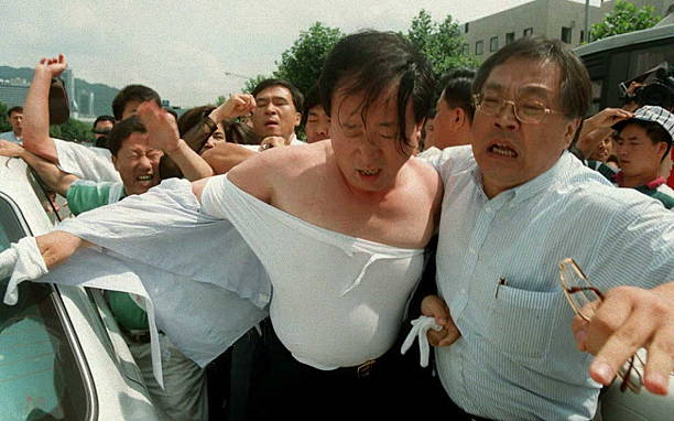 Hàn Quốc: Nỗi đau 30 năm sau thảm họa sập tòa nhà bách hóa trong 20 giây khiến 1.500 người bị chôn vùi- Ảnh 11. Hàn Quốc: Nỗi đau 30 năm sau thảm họa sập tòa nhà bách hóa trong 20 giây khiến 1.500 người bị chôn vùi- Ảnh 11.