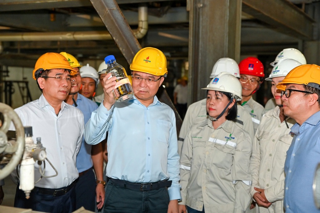 Nguồn cung xăng dầu tại 2 nhà máy lọc dầu lớn nhất Việt Nam hiện ra sao? - 2