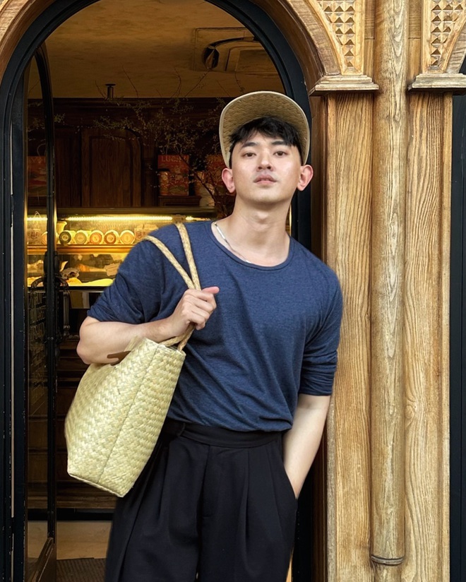 Dệt chiếu làng thành túi thời trang: Nhóm gen Z biến di sản thành xu hướng hot- Ảnh 6. Dệt chiếu làng thành túi thời trang: Nhóm gen Z biến di sản thành xu hướng hot- Ảnh 6.