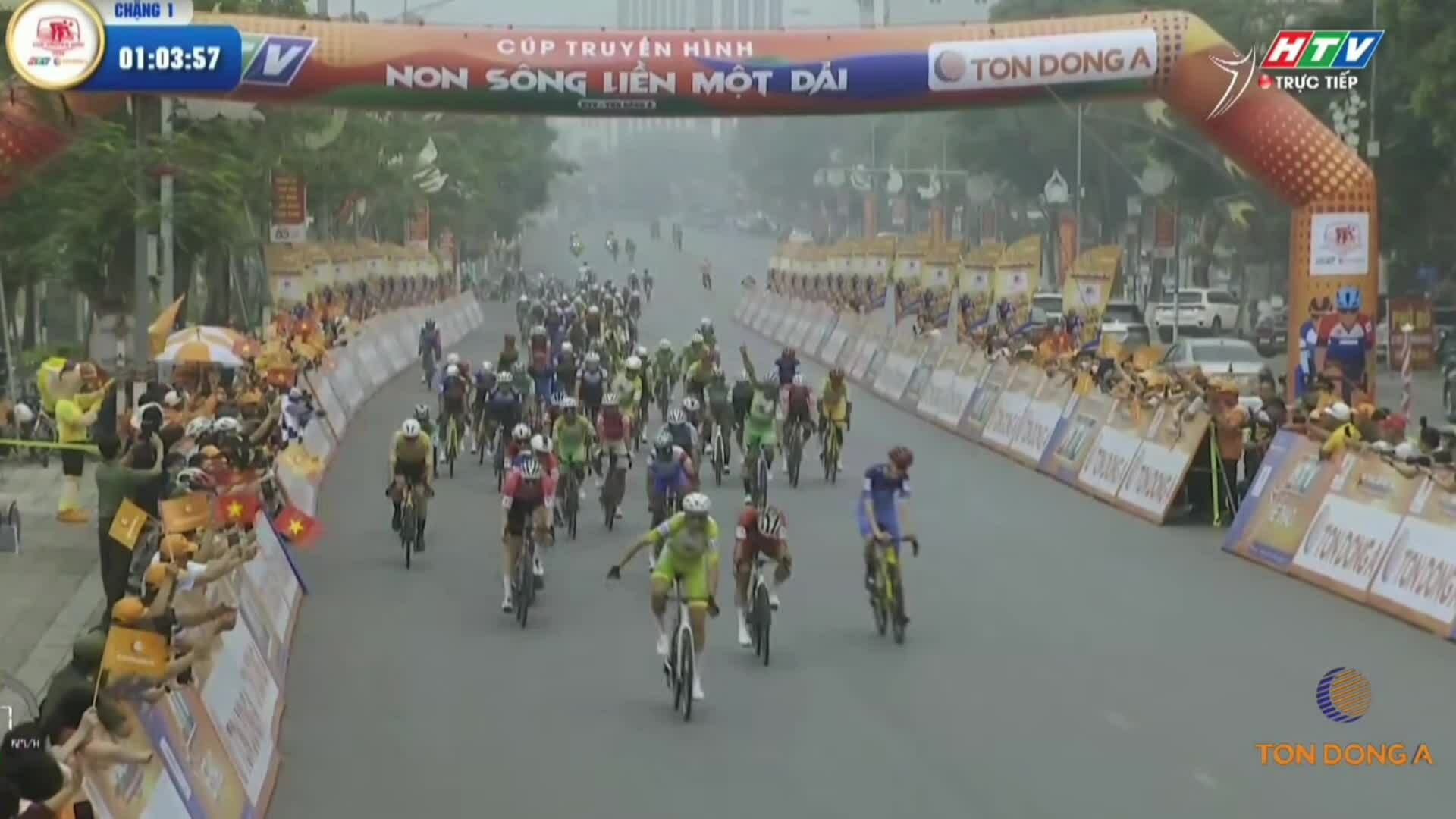 Cua-rơ Nga chặng mở màn giải xe đạp xuyên Việt